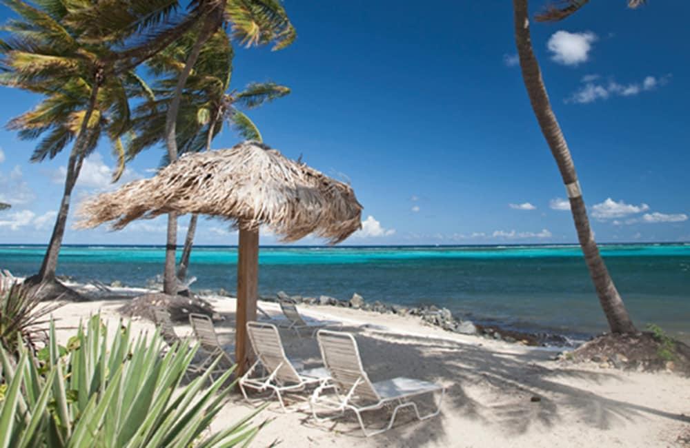 Colony Cove Beach Resort Christiansted Exterior photo