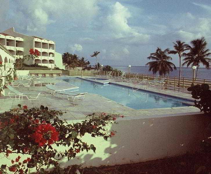 Colony Cove Beach Resort Christiansted Exterior photo